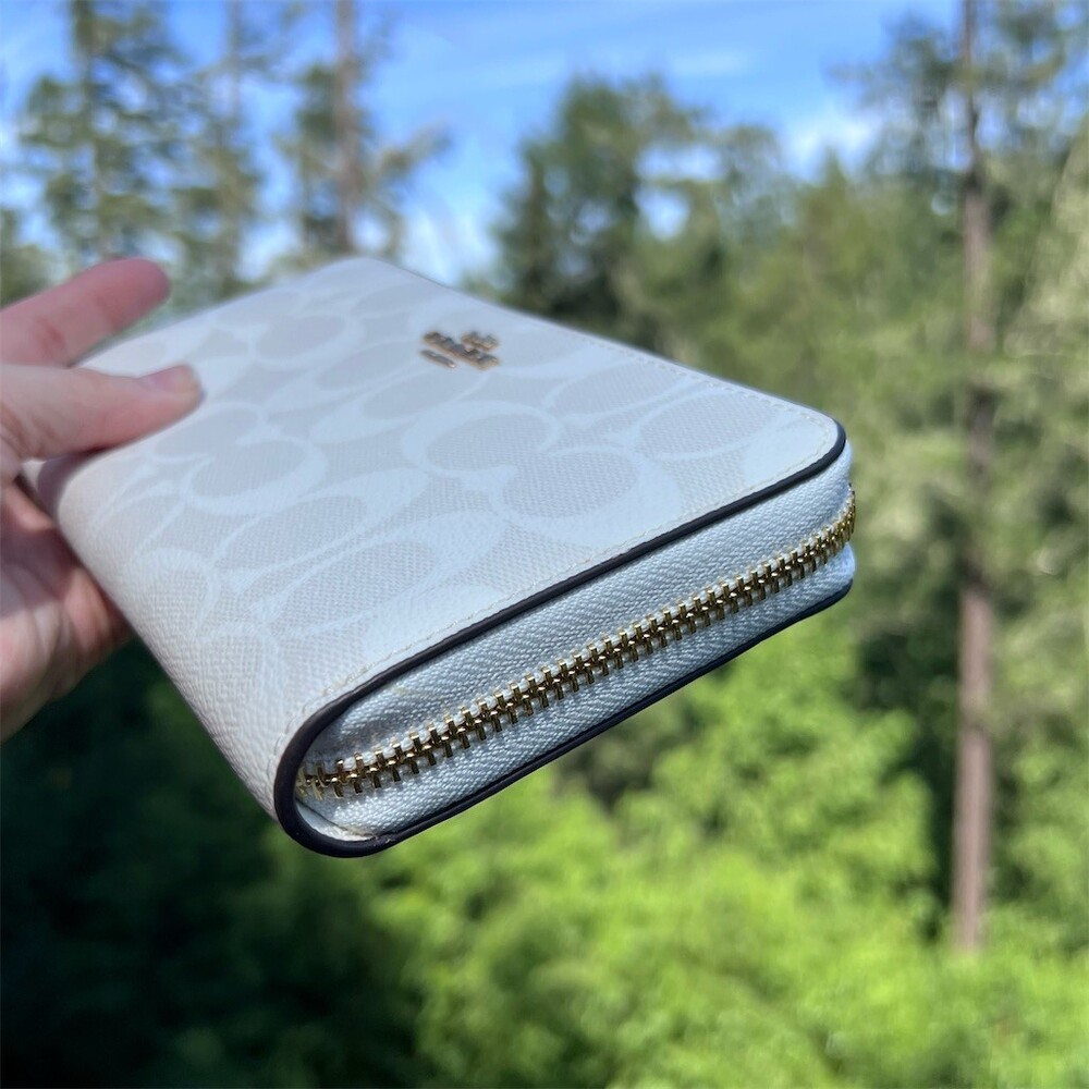 COACH Long Zip-Around Wallet Chalk White Signature Canvas Gold Hardware AUTHENTC - Picture 7 of 12